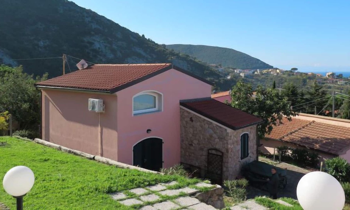 Patresi House | Vacation home Ginevra in Patresi - 4 persons, 1 bedrooms
