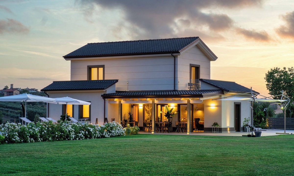 Montemarciano House | Vacations between the sea and olive trees