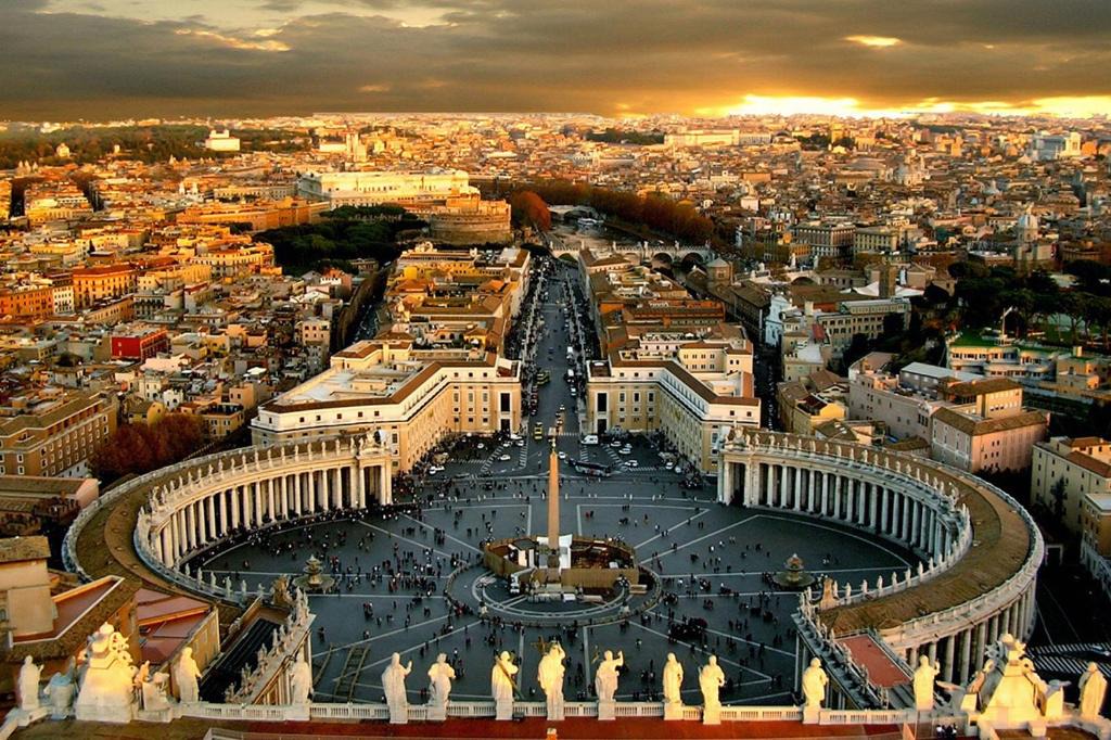 Vatican House | Vatican Rooms Guest House