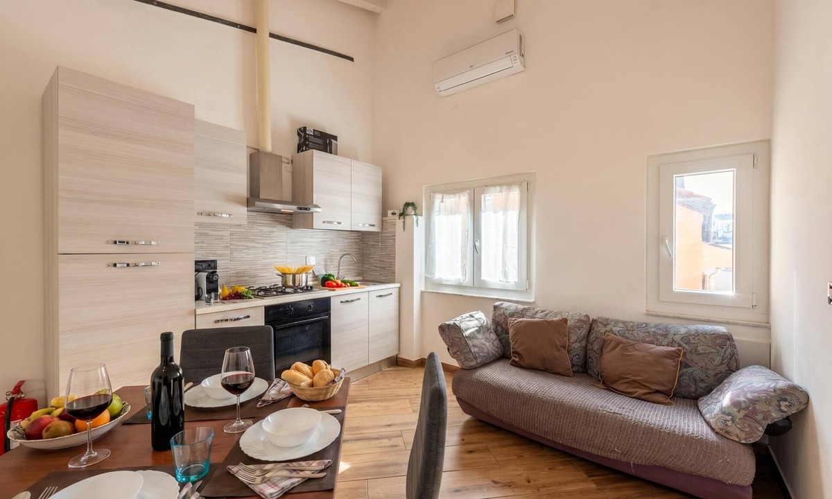 Sestri Ponente Apartment | Via Chiappori Sestri Ponente, Genova, Italy