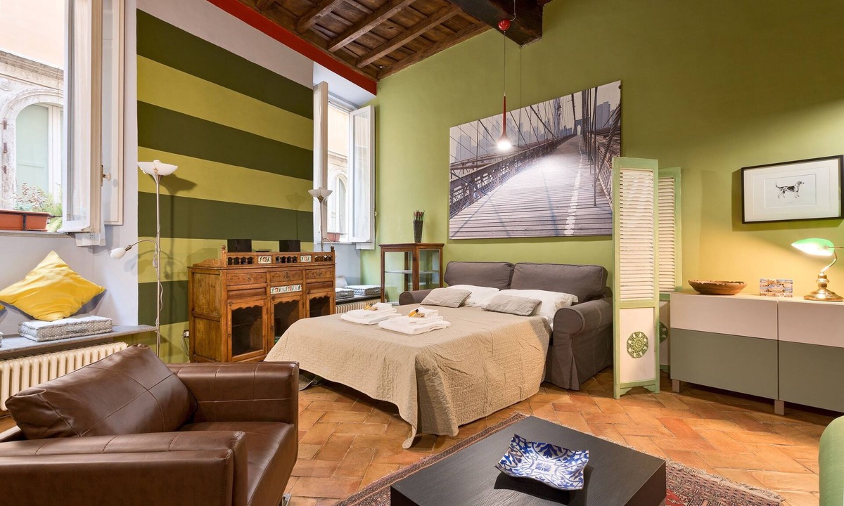 Rione VII Regola Apartment | Vicolo delle Grotte | Romantic apartment in Campo de' Fiori