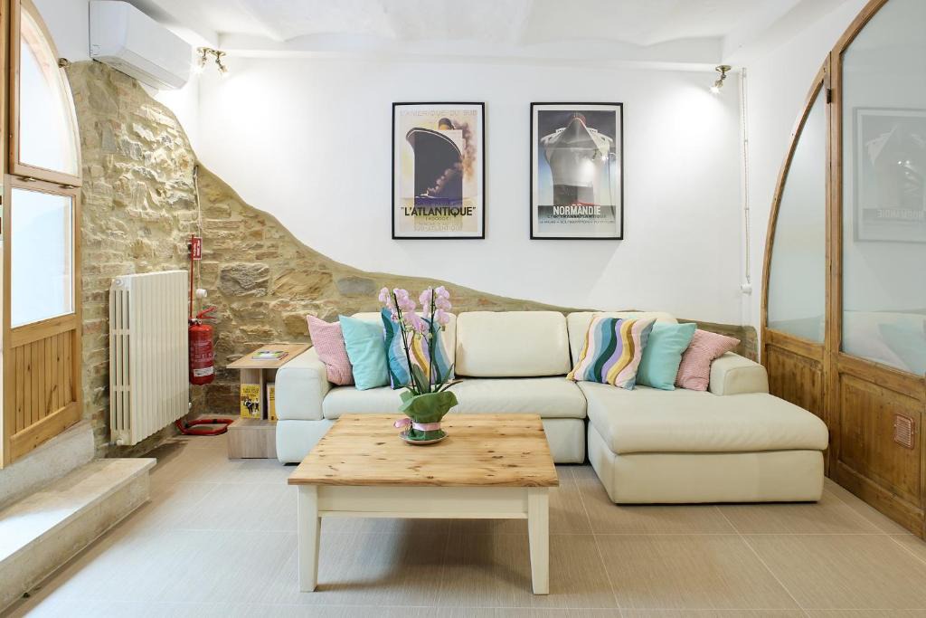 Pesaro Apartment | Victoria Garden Lifestyle