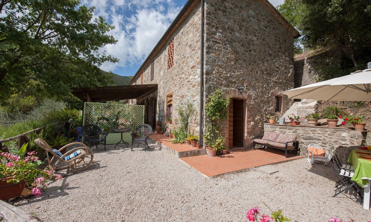 Montieri House | Vignanova barn in Alta Maremma in Gerfalco (Montieri)
