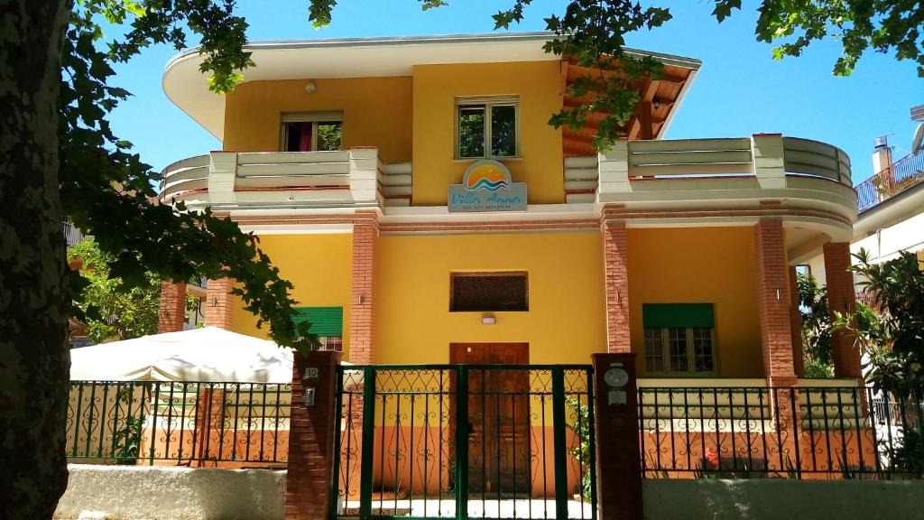 Praia a Mare Bed & Breakfast | Villa Anna B&B