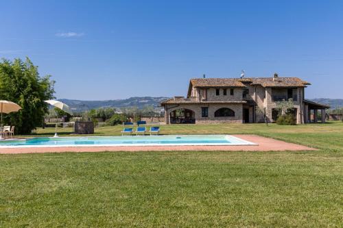 Tordandrea Villa | Villa Assisi by PosarelliVillas