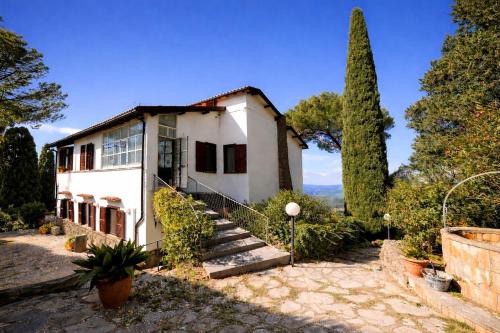 Montefiascone Apartment | Villa Belvedere - Lake Bolsena View