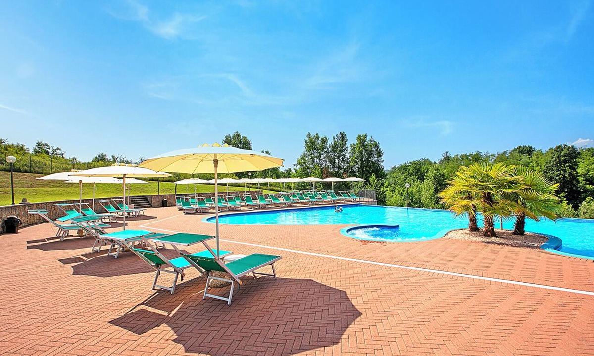 Castelletto d'Orba Hotel | Villa Carolina Golf View 10, Castelletto d’Orba, Italy