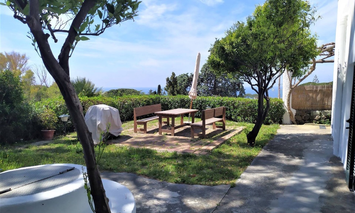 Forio House | Villa Casabianca, 150 mt. walk in from Villa & Giardini Ravino,