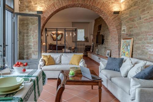 Monte San Savino Apartment | Villa Ceppeto, Best Of Tuscany at Brand New Nest
