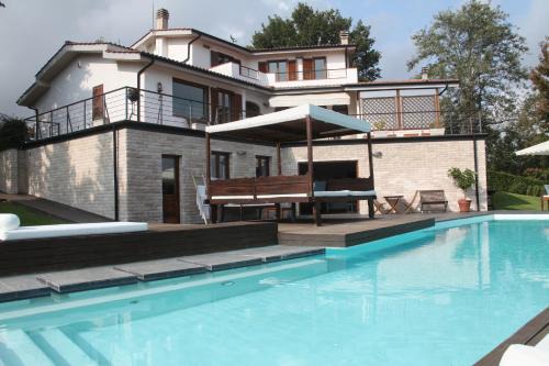 Colle Farnese Villa | Villa Coccinella