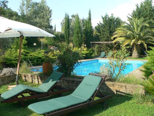 Canale Monterano Villa | Villa con piscina