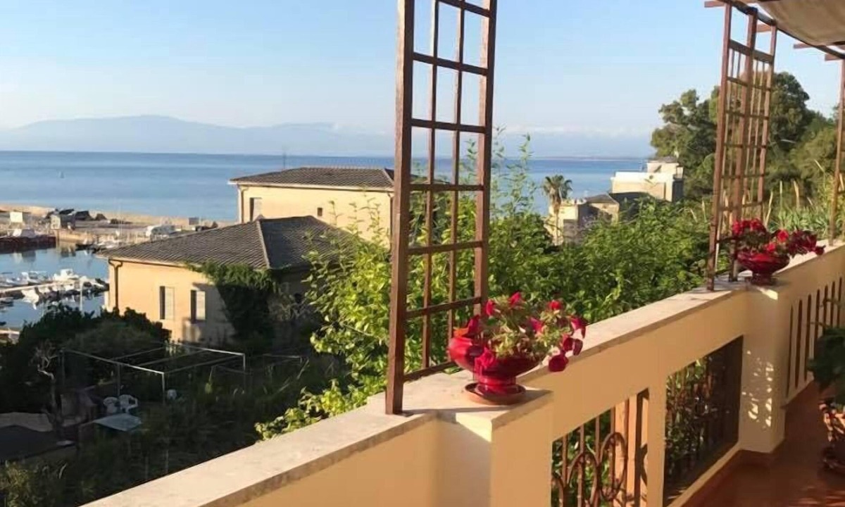 Vibo Marina Bed & Breakfast | Villa delle Rondini