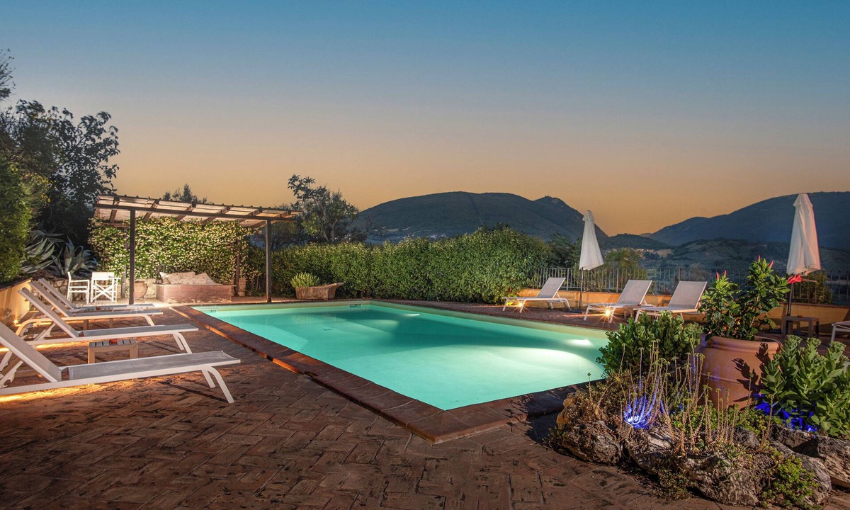 Foligno Villa | Villa Esther Umbria with private pool