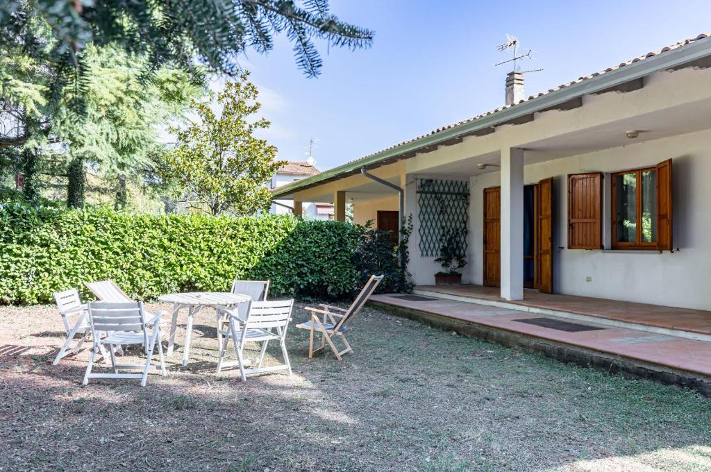 Perugia Apartment | Villa Il Glicine - Vintage Apartment x8