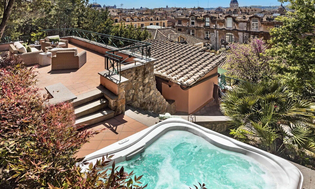 Rione IV Campo Marzio Villa | Villa in Rome with 3 bedrooms sleeps 8