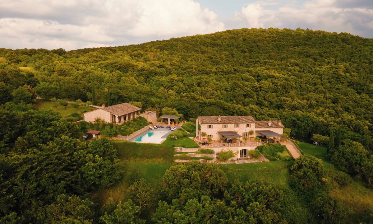 San Giovanni del Pantano Villa | Villa Monte Verde by Miani Group
