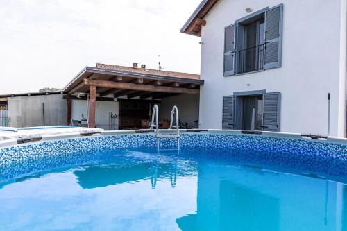 Asti Apartment | Villa Katalea - piscina privata e barbecue