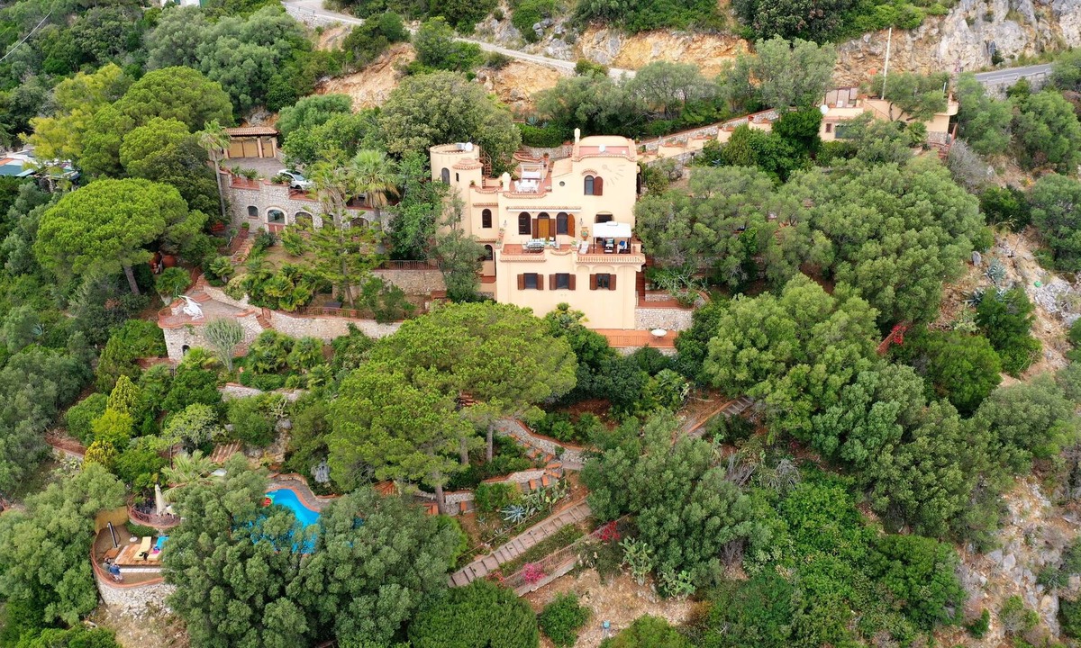 San Felice Circeo Villa | VILLA L'INFINITO 16 BEDS