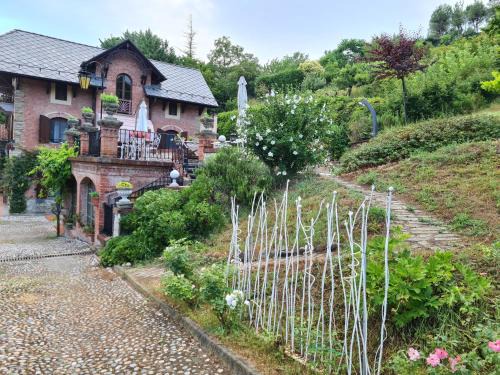 Langhe and Roero House | Villa La Favorita