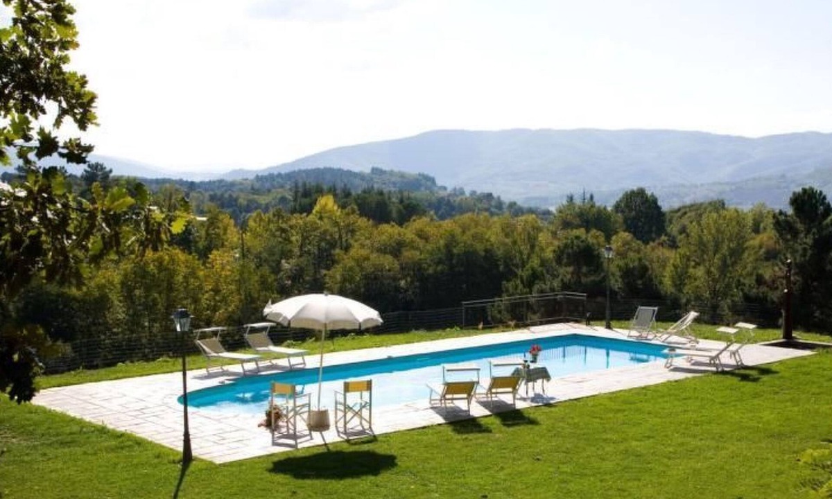 Poppi House | Villa Liz' Anwesen mit privatem Pool by Interhome
