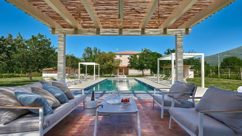 Terranuova Bracciolini Villa | Villa Marino