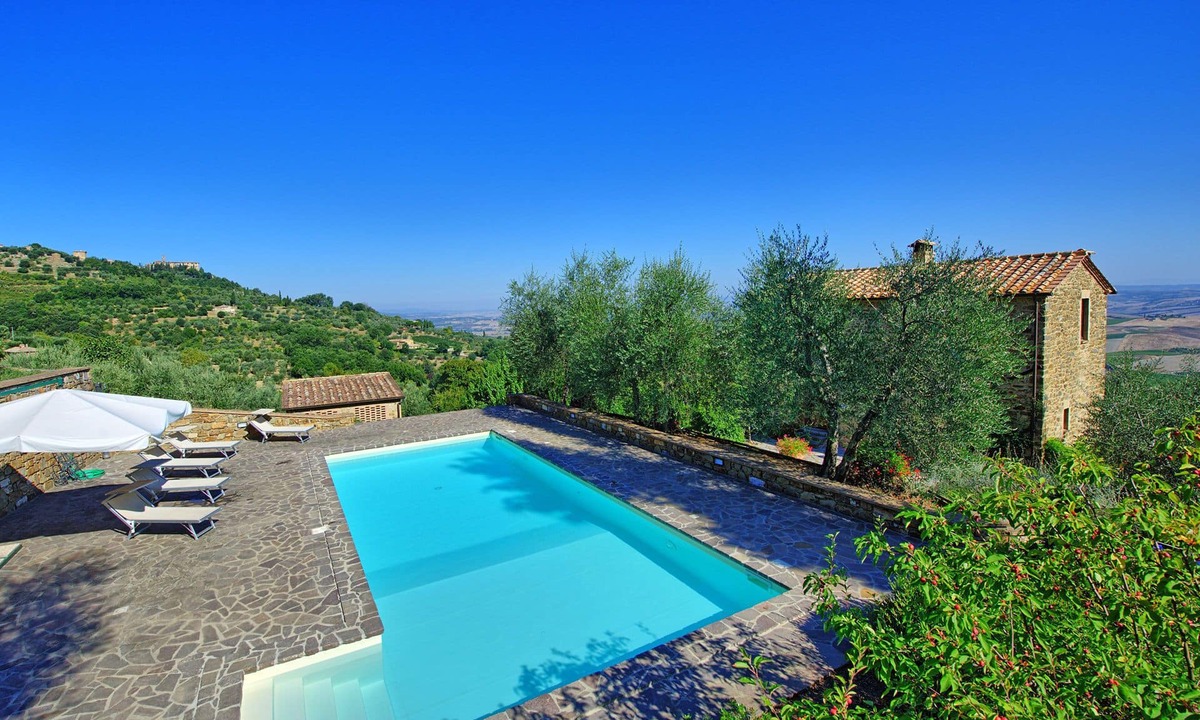 Montalcino Villa | Villa Montalcino - Country house with private pool