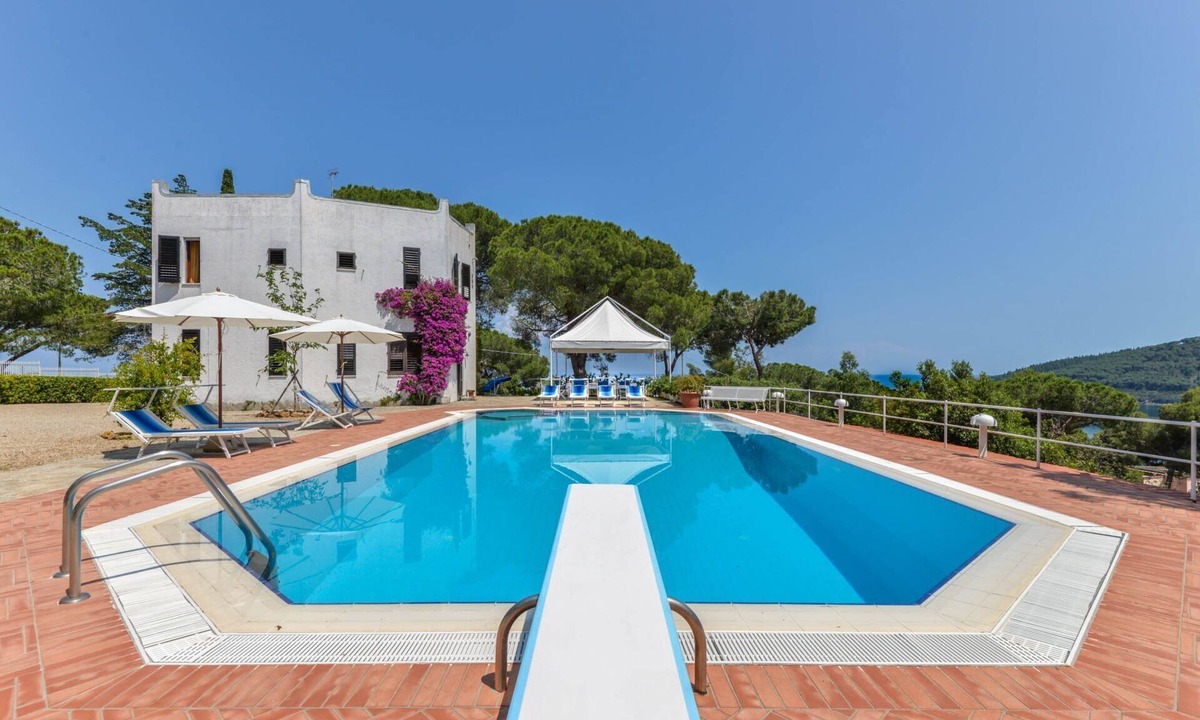 Naregno Villa | Villa Ottagonale, Capo Perla