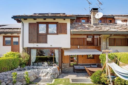 Aosta House | Villa Panoramica - Giardino Privato