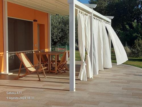 Tolentino Villa | Villa Parruccia with a pool and a panoramic view