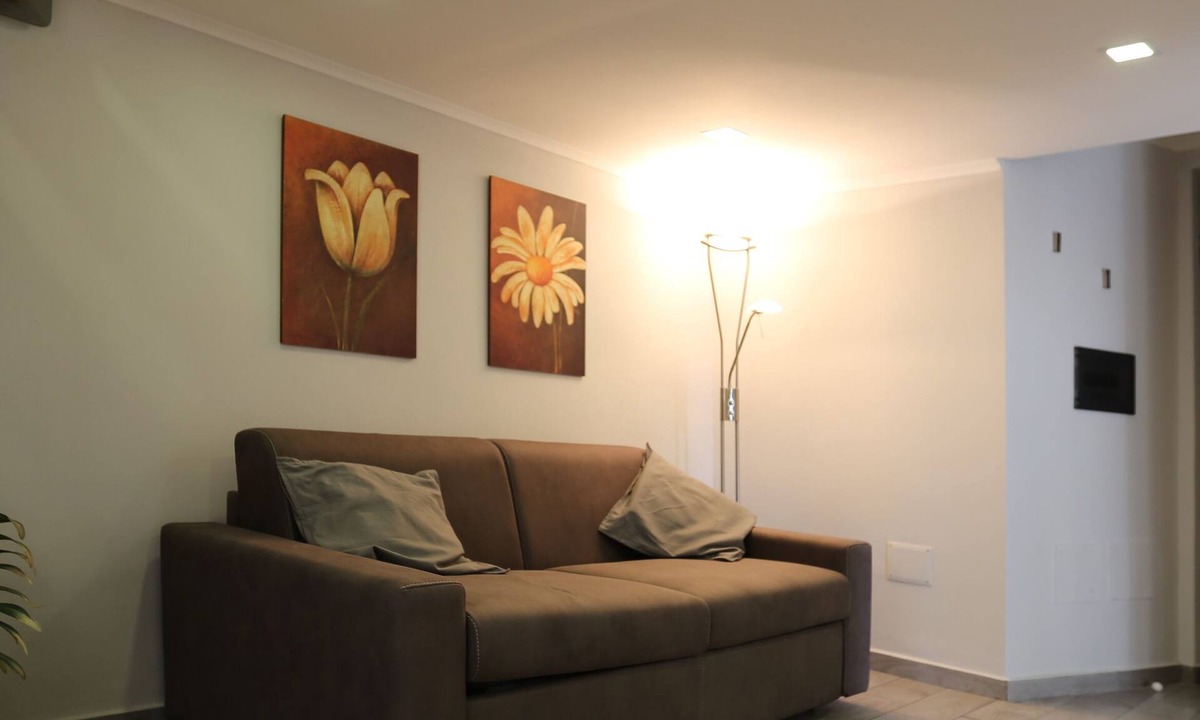 Bagnoli Apartment | VILLA ROSA - Apartment n. 3 "VIOLA" (4 beds):