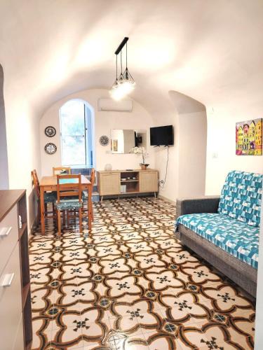 Sapri Apartment | Villa San Giorgio Vacation Home - Romantic two-room apartment