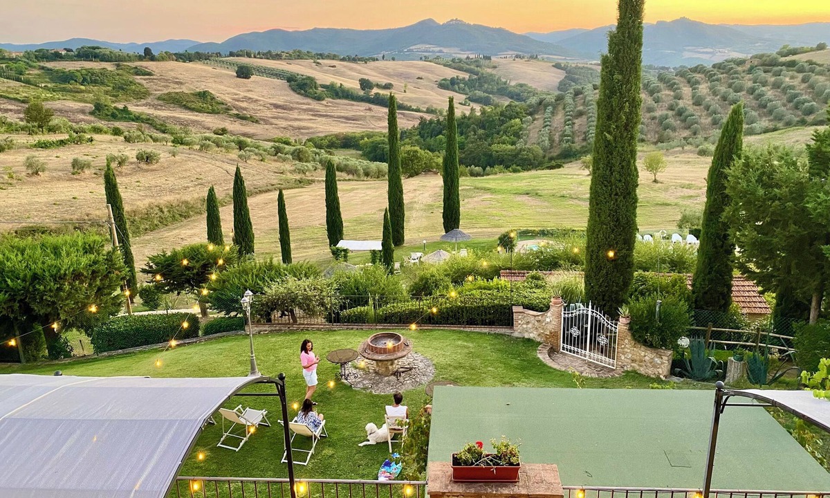Pomarance Other | Villa San Tommaso with apartments for groups of families and friends
