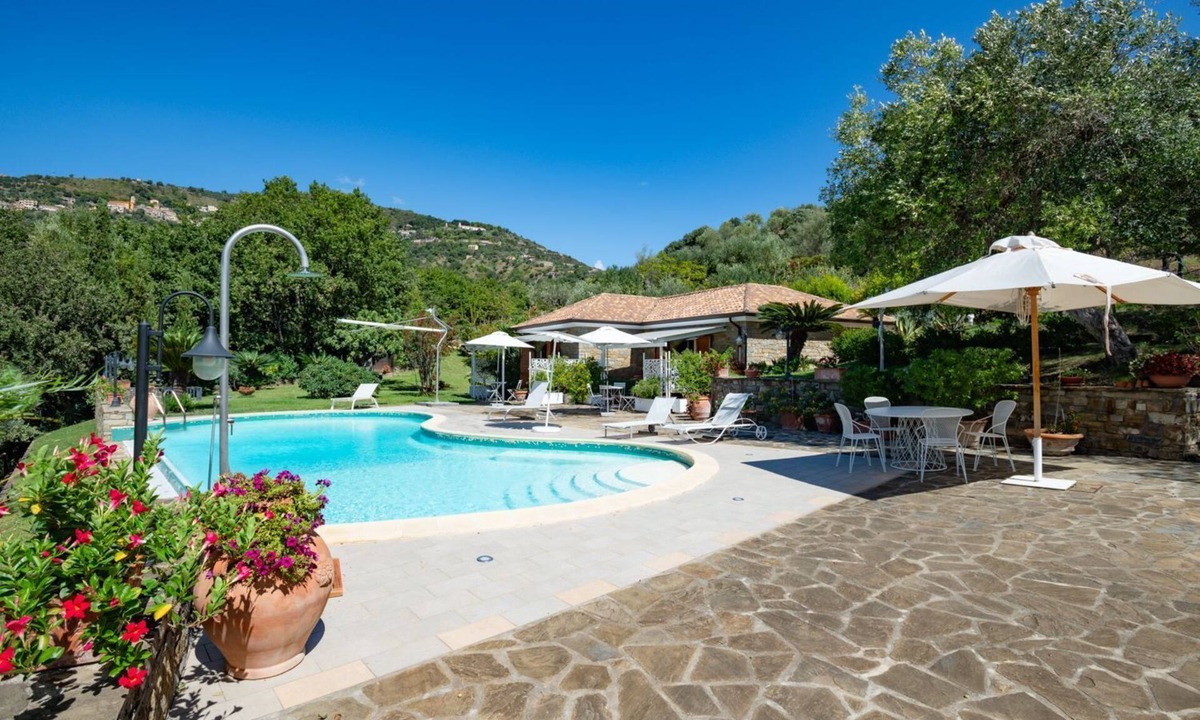 Pollica Villa | Villa Santa Venere - Five Bedroom Villa, Sleeps 15