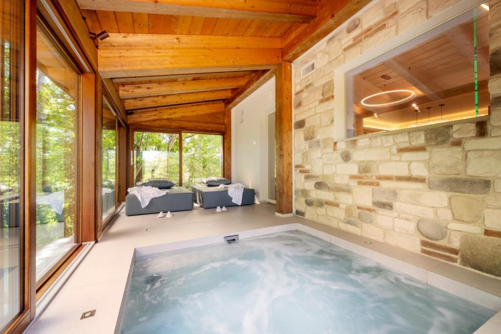 Montefortino Villa | VILLA SERRA - Sibillini Retreat