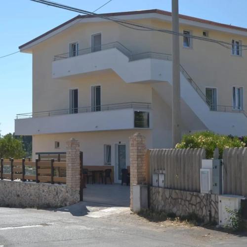Ischitella Bed & Breakfast | Villa Uria monolocali con e senza angolo cottura
