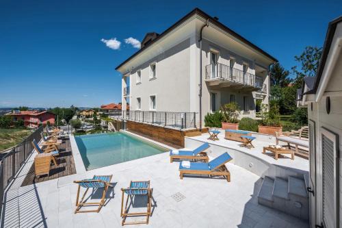 Castiglione Falletto House | Villa Vitae