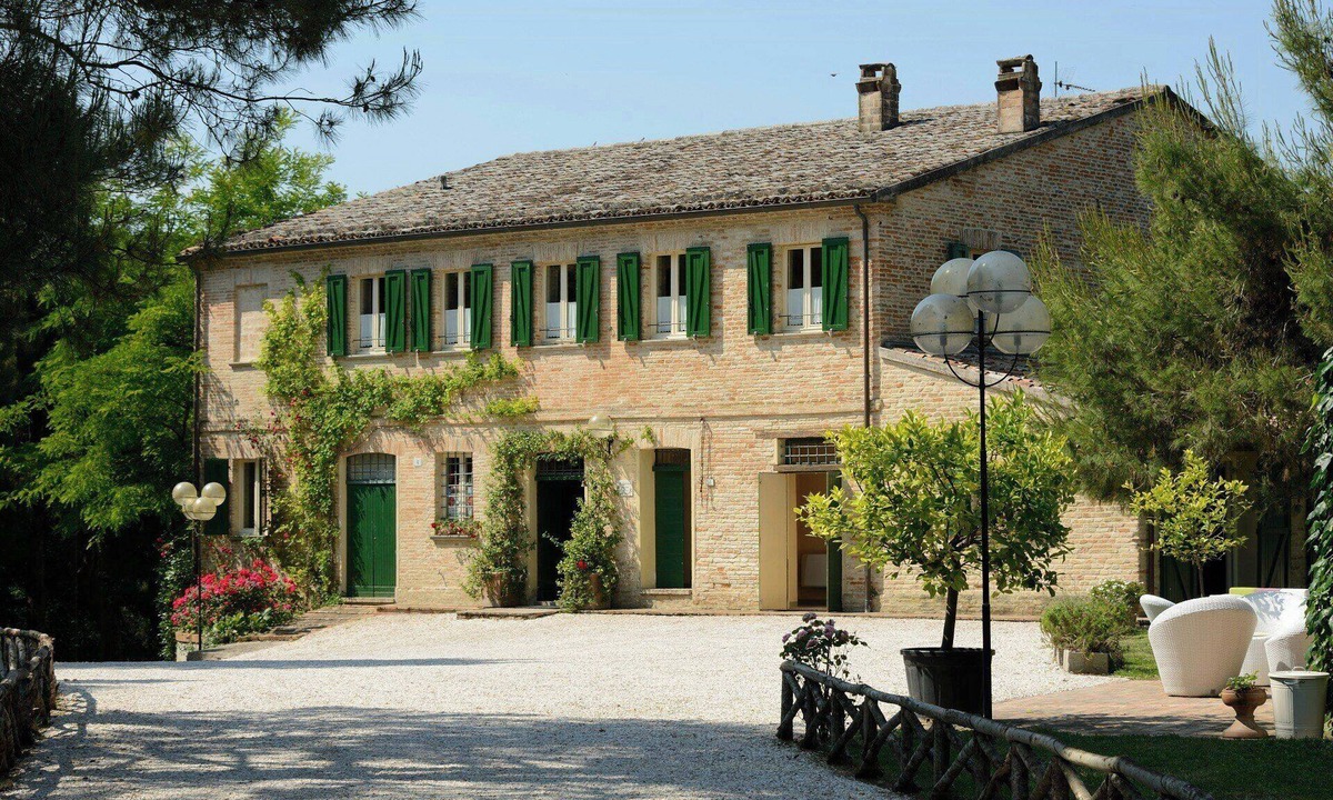Rupoli House | Villa with pool in the hills near Fano