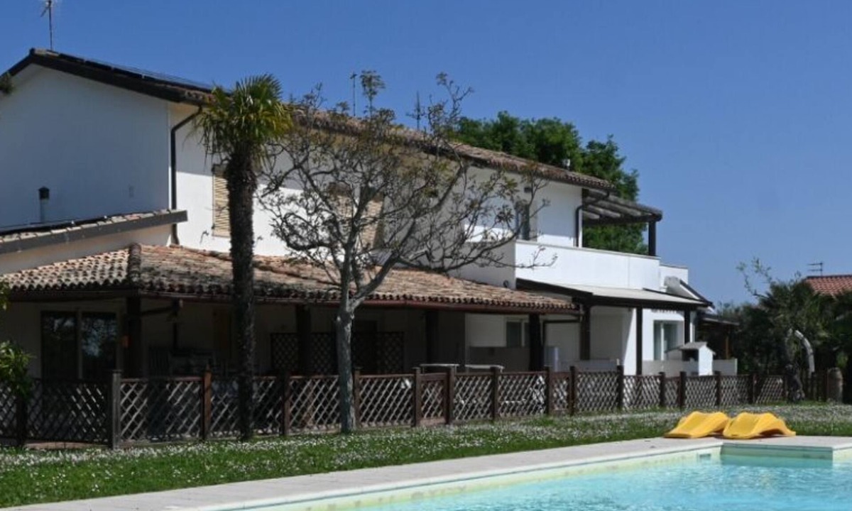 Sirolo Apartment | VIVA1 - Numana, new five-room apartment in villa with swimming pool
