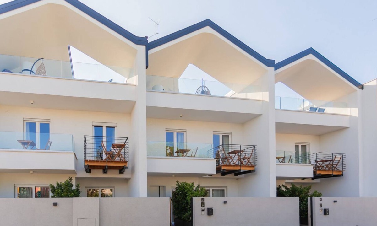 Municipio 5 Apartment | Wanderlust Experience | Waves Nacre