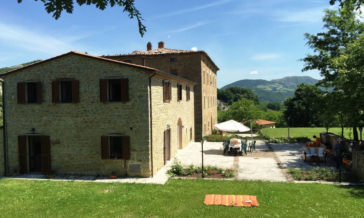 Apecchio Apartment | Wohnung in Apecchio mit Privatparkplatz by Interhome