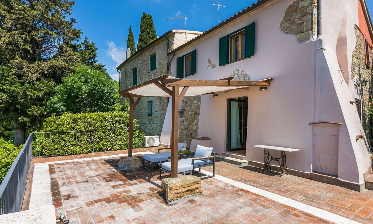 Santa Luce House | Wonderful private villa for 5 people with A/C, WIFI, TV, patio, pets allowed and panoramic view