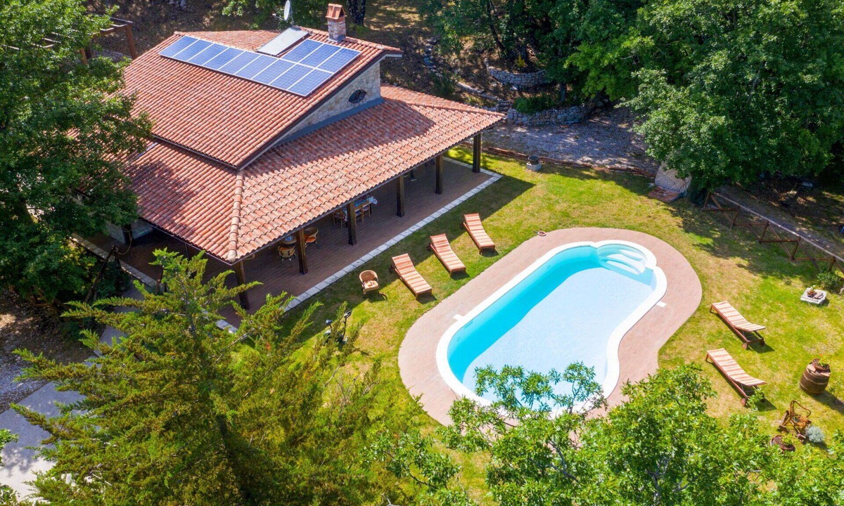 San Lupo House | Wonderful private villa with WIFI, A/C, private pool, TV, patio, pets allowed and panoramic view