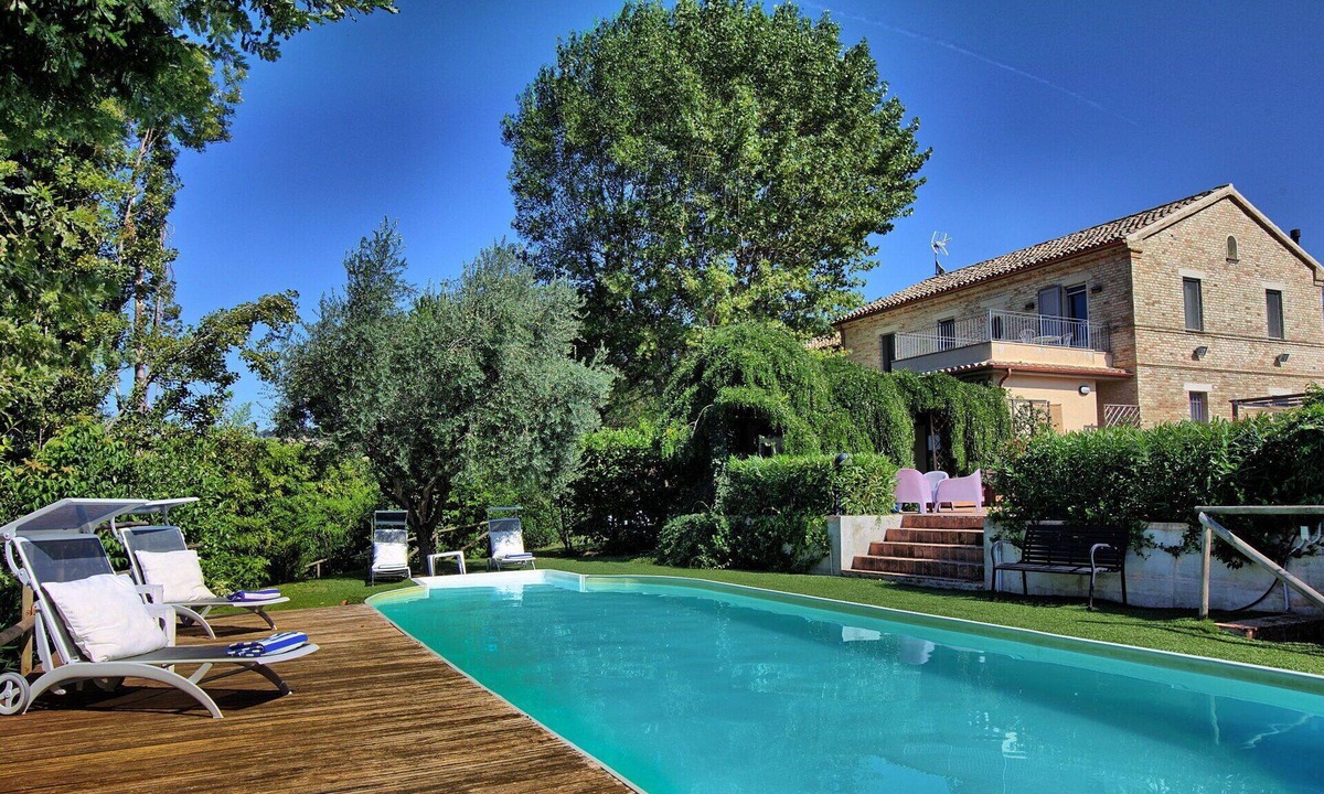 Ostra Villa | Wonderful private villa for 8 people with pool, A/C, WIFI, TV, patio and panoramic view