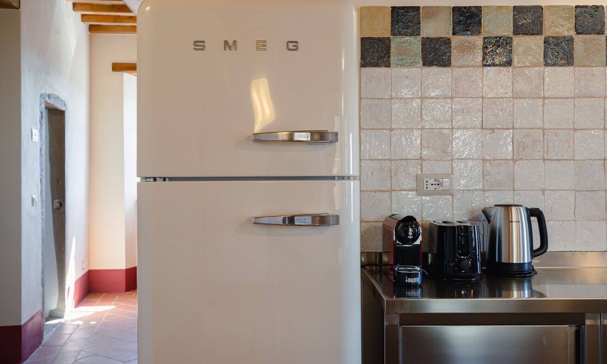 Casole d'Elsa House | Wonderful villa for 4 guests with WIFI, A/C, TV and balcony