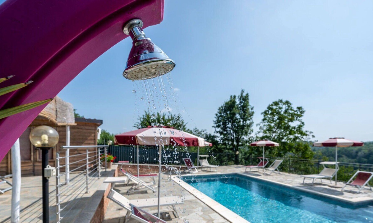 Monta House | Wonderful villa for 8 people with WIFI, pool, A/C, TV, terrace, pets allowed and parking