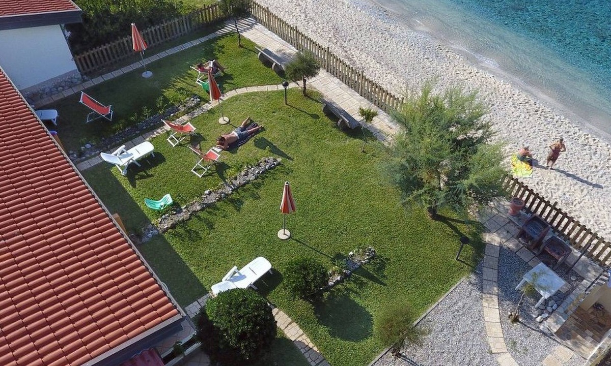 Santa Maria Apartment | Zweizimmerwohnungen direkt am Meer by Interhome