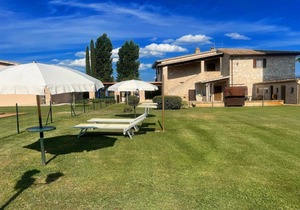 11 sleeps - Holidays Vacation Villa with pool - Spello By The Pool - Sleeps 11