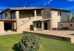 11 sleeps - Holidays Vacation Villa with pool - Spello By The Pool - Sleeps 11