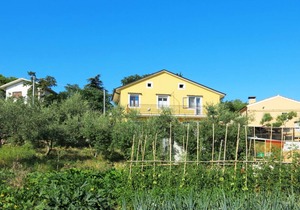 130 m² Apartment ∙ 3 bedrooms ∙ 6 guests