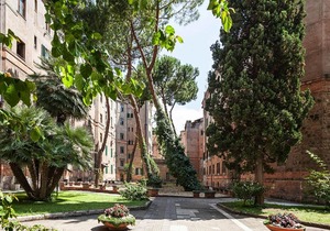 Apartment, Rome